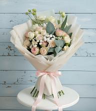 Букет цветов из:  Розы и Лизиантусы в Супонево