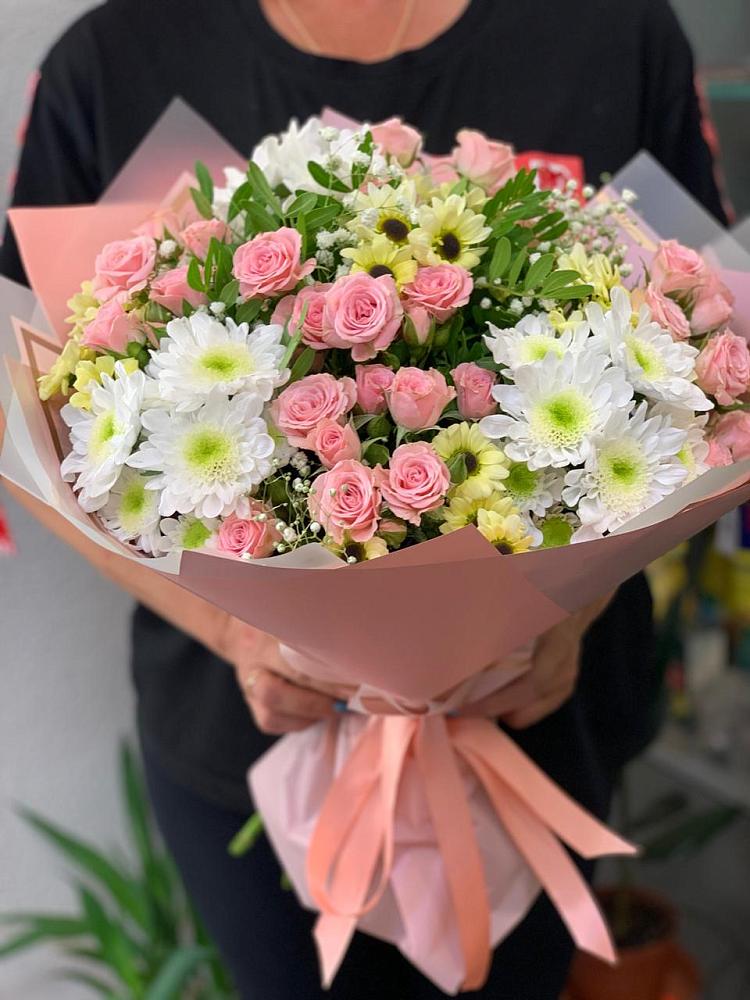 Букет цветов из: Розы и Хризантемы в Супонево