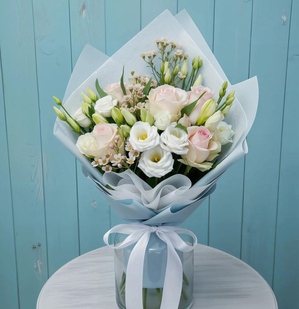 Букет цветов из: Розы и Лизиантусы в Супонево