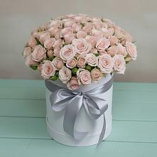 Цветочная композиция из Розы в шляпной коробке в Супонево