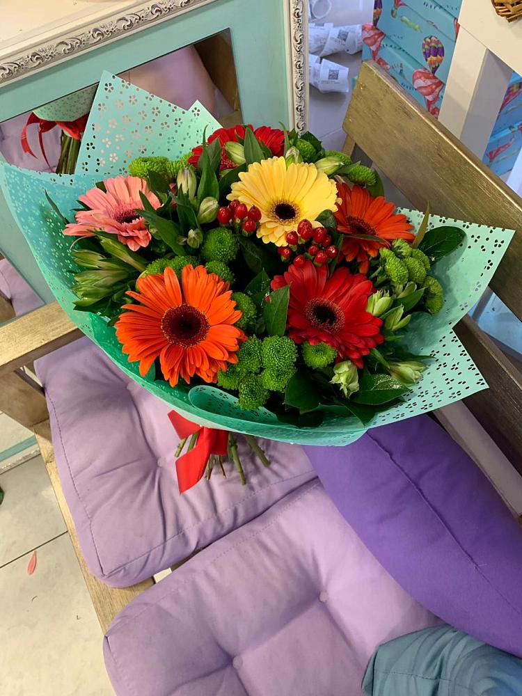 Букет цветов из: Герберы, Хризантемы и Альстромерии в Супонево