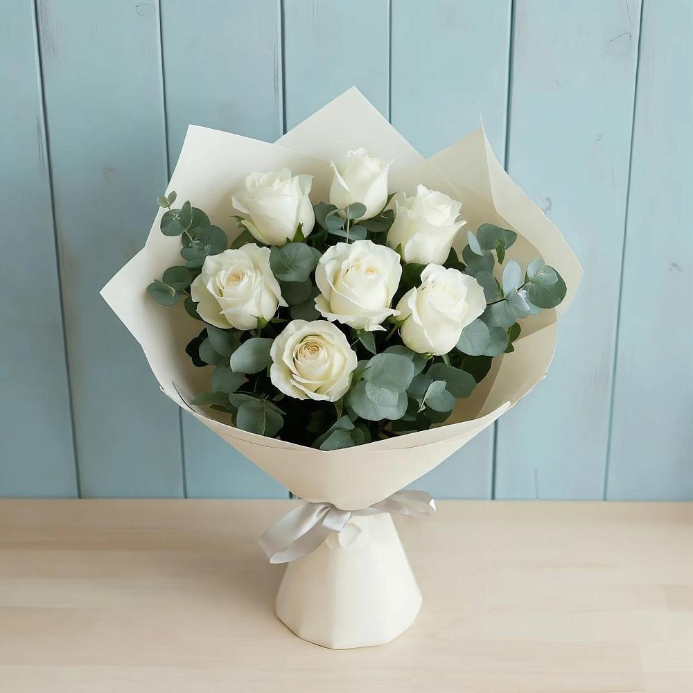 Букет Белые розы в Эвкалипте в Супонево