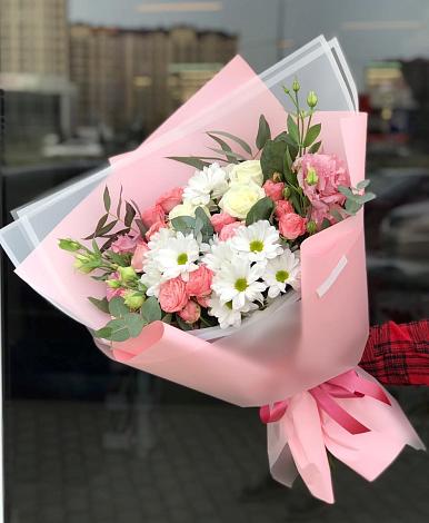 Букет цветов из: Розы, Лизиантусы и Хризантемы в Супонево